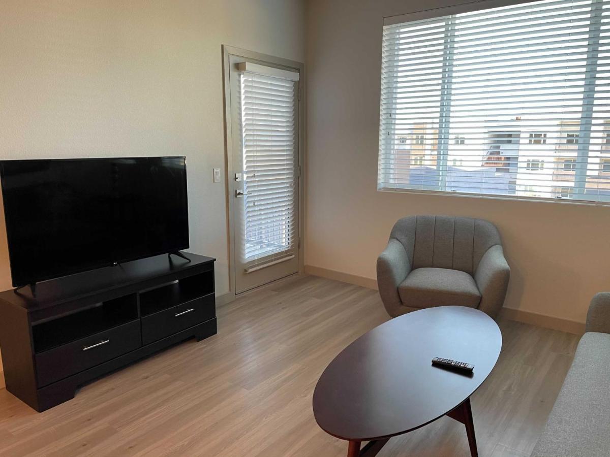 Stay Gia New Modern 1 Bedroom Apartment With Swimming Pool & Gym At Grayson Place 굿이어 외부 사진