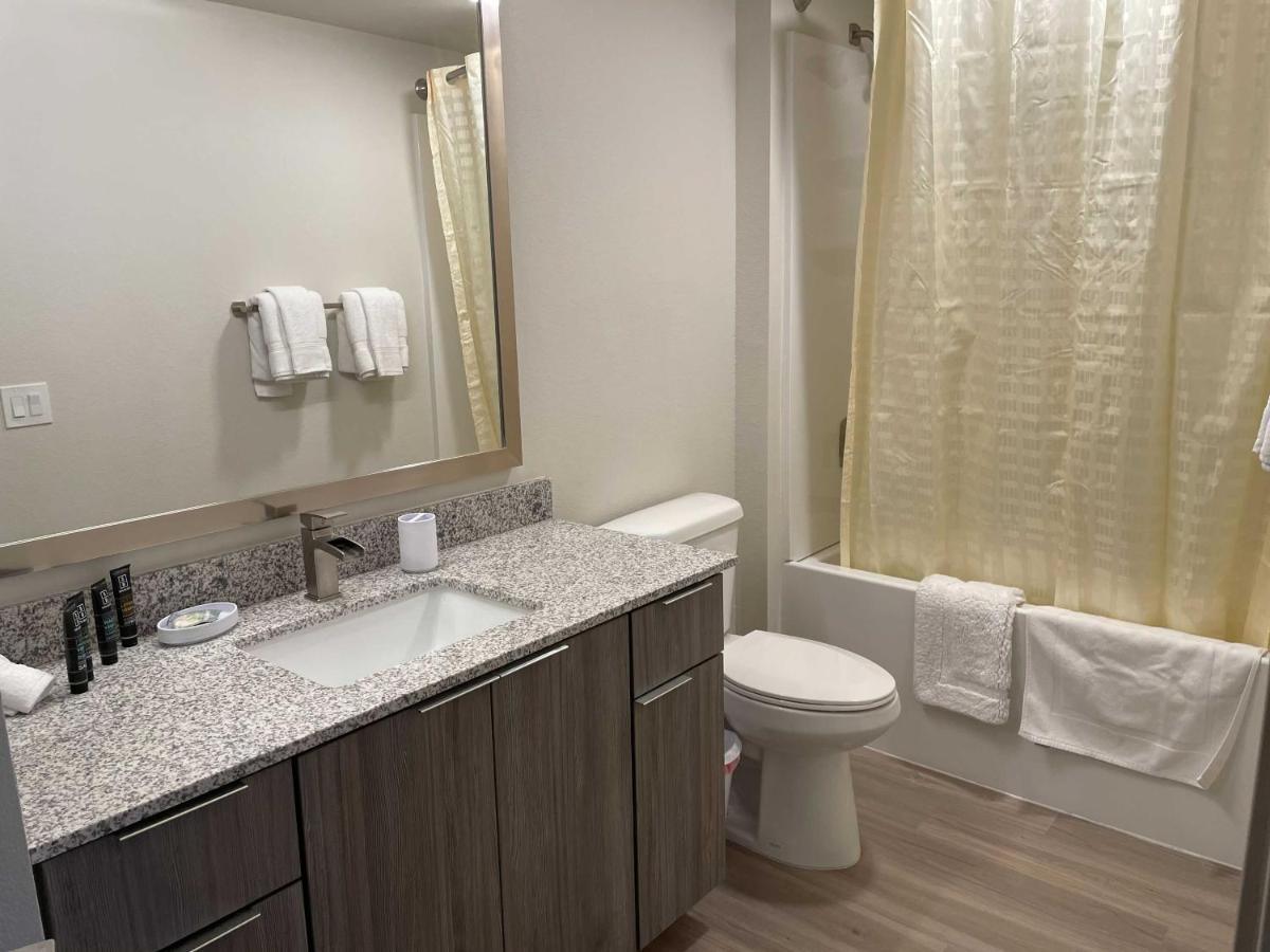 Stay Gia New Modern 1 Bedroom Apartment With Swimming Pool & Gym At Grayson Place 굿이어 외부 사진